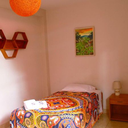 Zygo Bed & Breakfast Тарапото Экстерьер фото